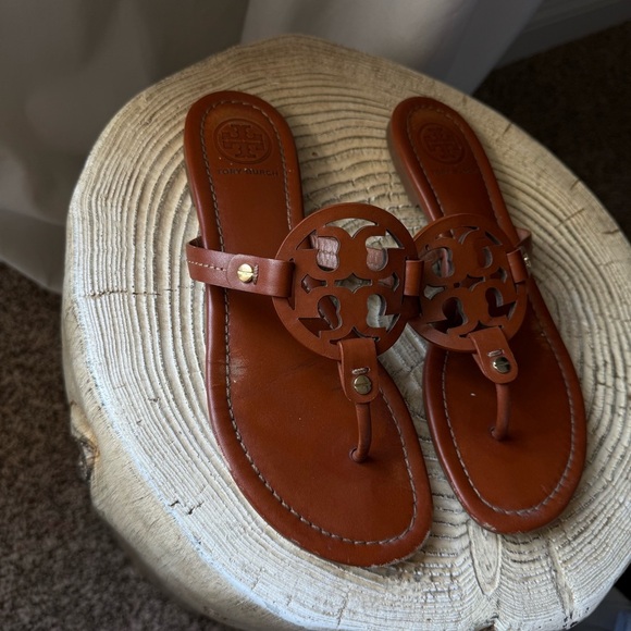 Tory Burch Miller Thong Women's Brown Sandal Size 8 - Picture 7 of 16